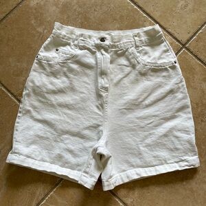 Vintage Santa Barbara White high waisted shorts